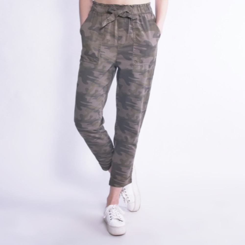 Vanilla Star Camo Soft Pants